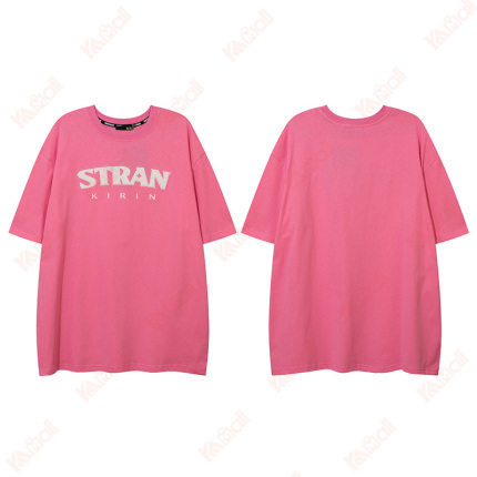 pink t shirt
